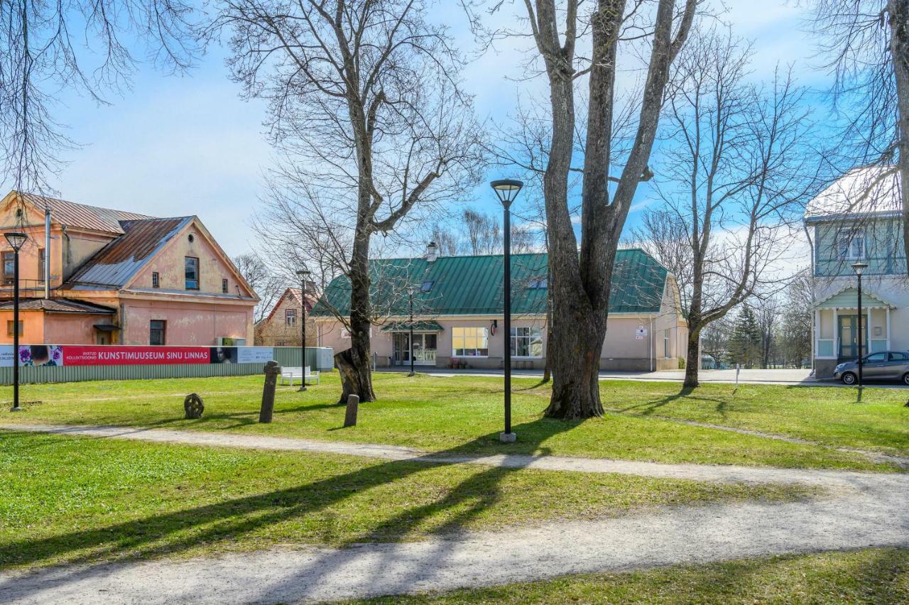 Old Town Hostel Haapsalu Eksteriør billede